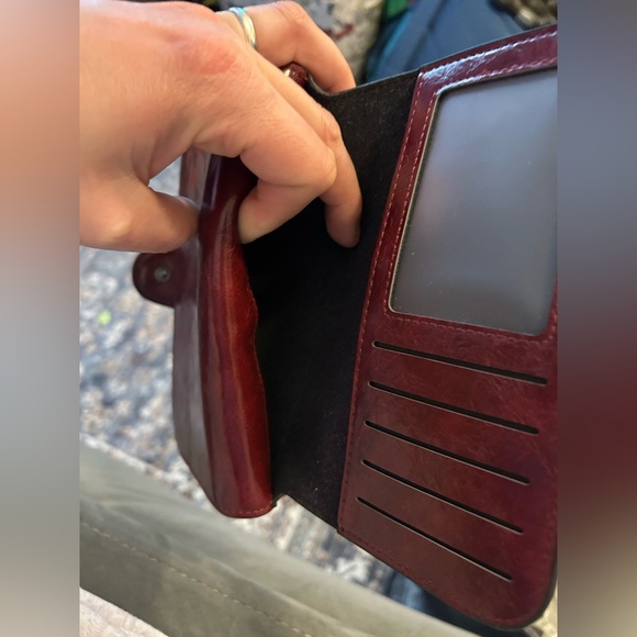 Red wallet - Picture 6 of 8